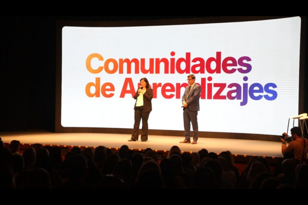 SANTA FE: Comunidades de Aprendizajes: una propuesta innovadora para trabajar en red
