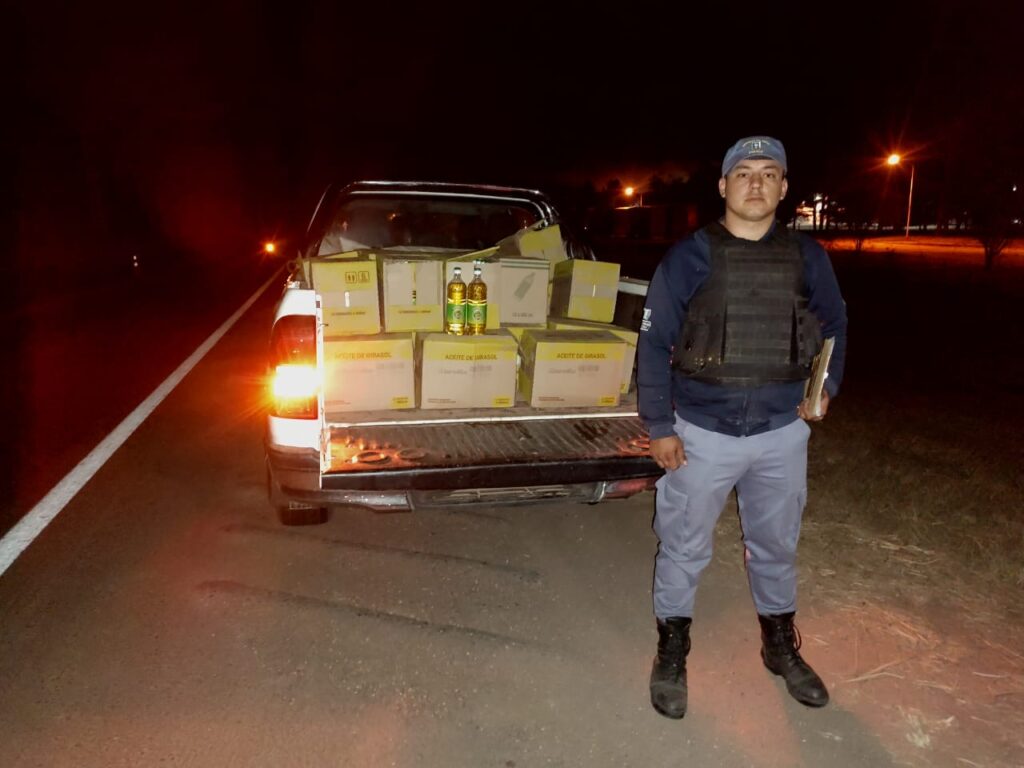CHACO| PCIA.ROQUE SAENZ PEÑA: EN OPERATIVO CERROJO POR UNA ESTAFA INTERCEPTAN A UNA PAREJA QUE HUIA CON MERCADERIA VALUADA EN UNA SUMA MILLONARIA