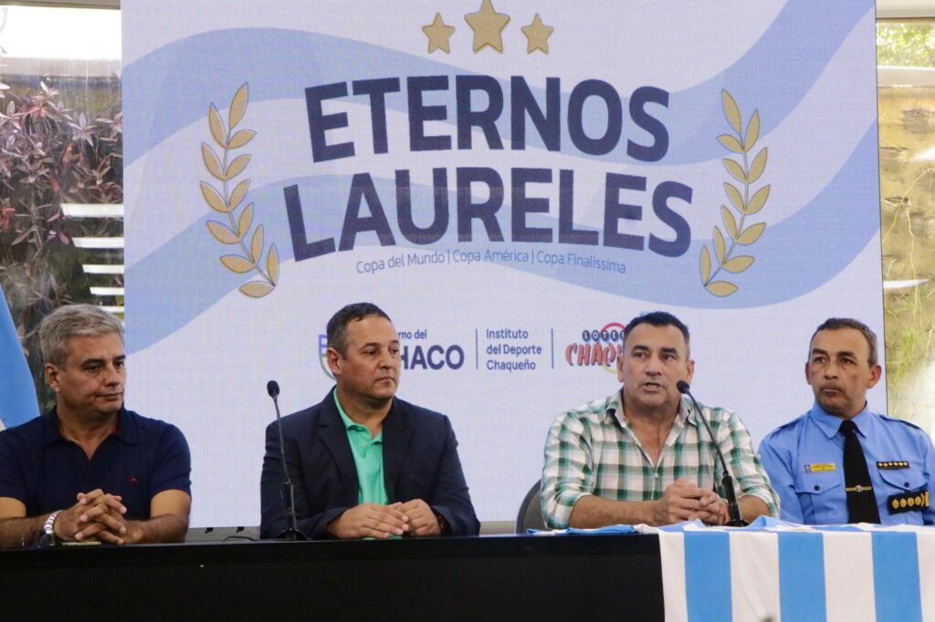 CHACO| LLEGAN A RESISTENCIA LAS COPAS DE LA SELECCIÓN ARGENTINA DE FÚTBOL