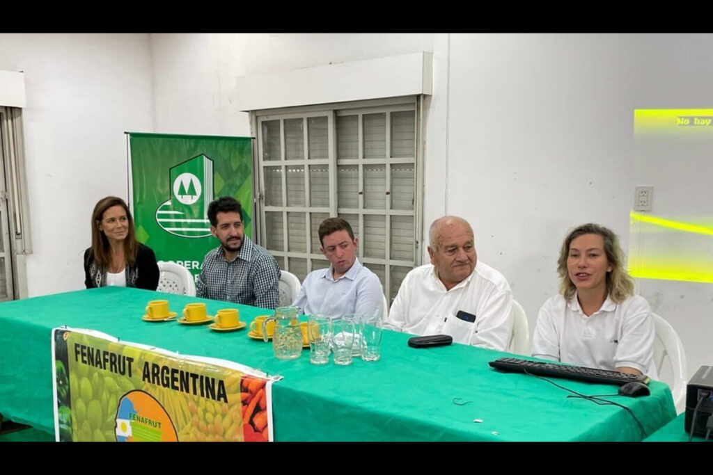 CHACO| EL MUNICIPIO DE RESISTENCIA CAPACITA A OPERADORES DE MERCADOS PARA EL TRAFICO DE FRUTAS Y VERDURAS