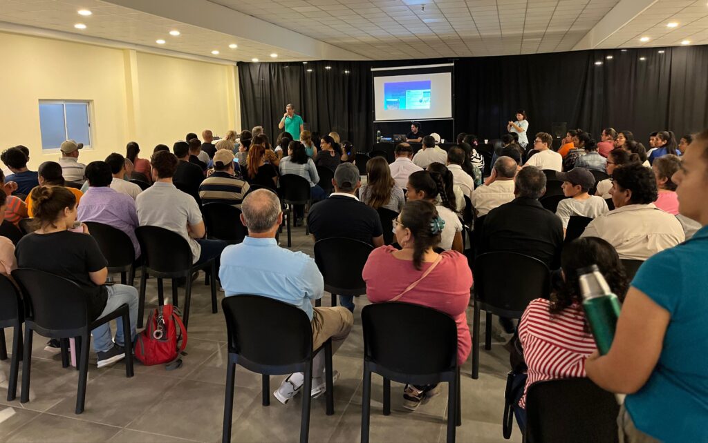 EL GOBIERNO DEL CHACO LANZÓ EN VILLA ÁNGELA EL PROGRAMA “AVI CHACO” PARA PEQUEÑOS Y MEDIANOS PRODUCTORES