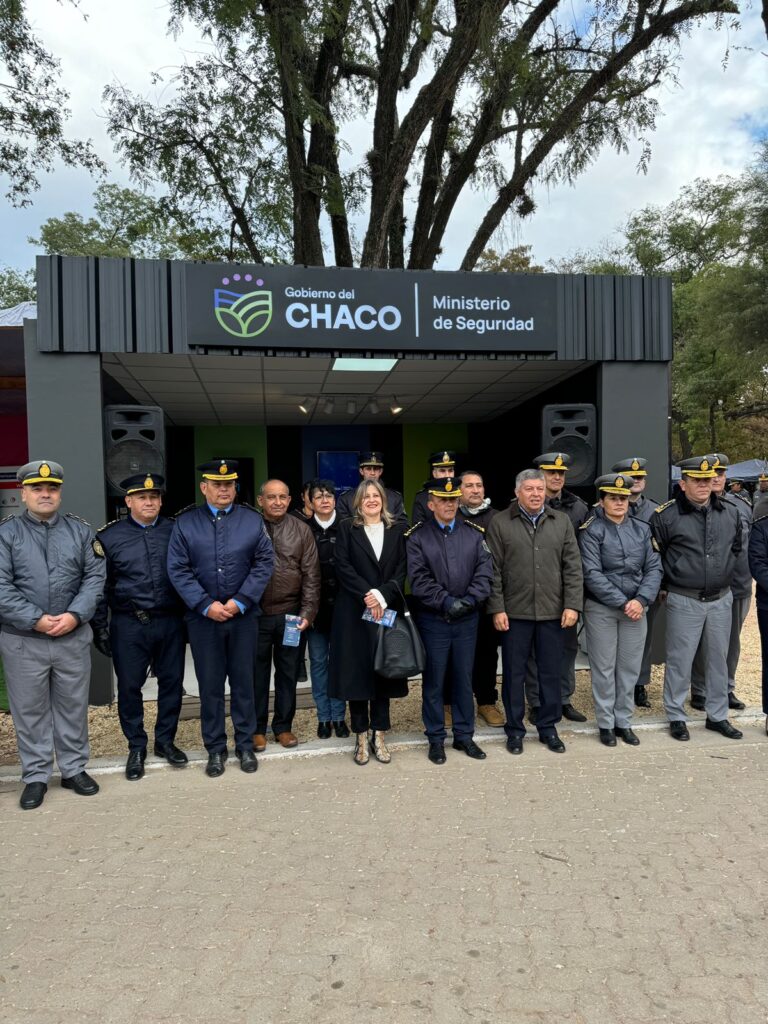 Policía del Chaco presente en la Bienal de las Esculturas