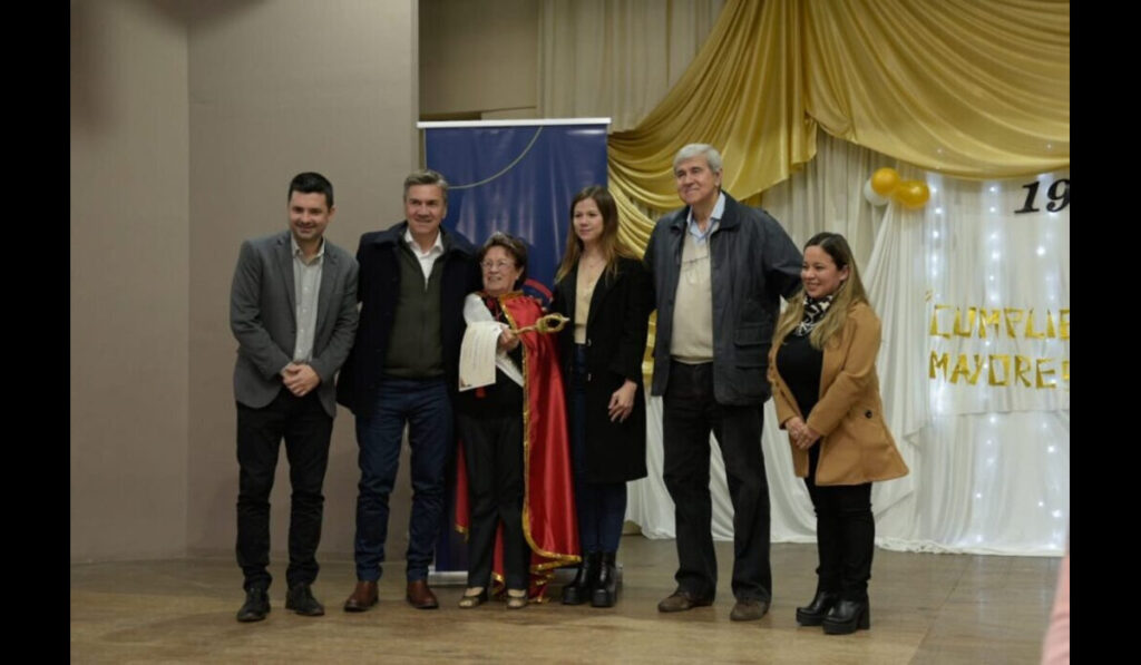 CHACO| EL CENTRO DE JUBILADOS Y PENSIONADOS «EL ALGARROBO» DE SAENZ PEÑA CELEBRO SUS 50 AÑOS