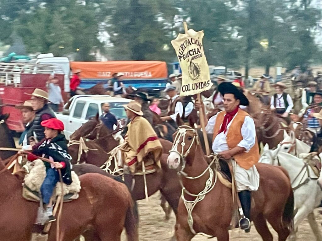 Comenzó la 27° «Cabalgata de la Fe» en Chaco