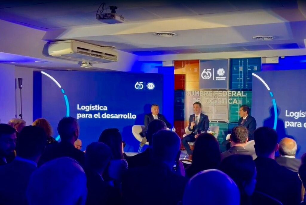 El gobernador de Chaco acompañó la Cumbre Federal de Logística del CFI en Bs. As