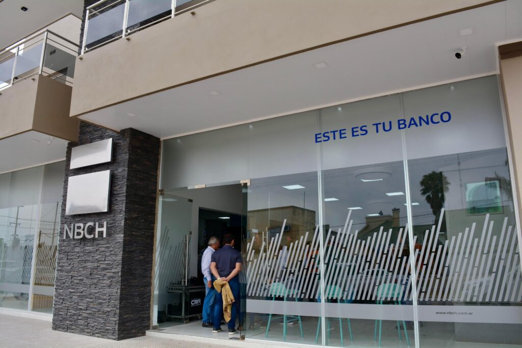 Nuevo Banco del Chaco inauguró nueva sucursal en Coronel Du Graty