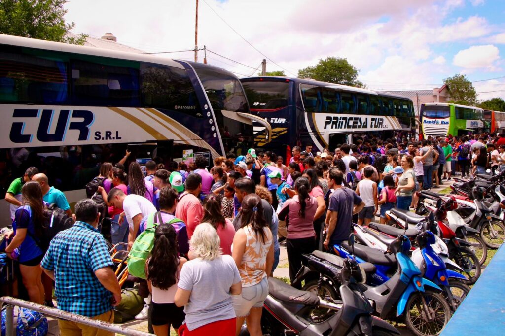 La ilusión chaqueña partió hacia Mar del Plata a participar de los Juegos Nacionales