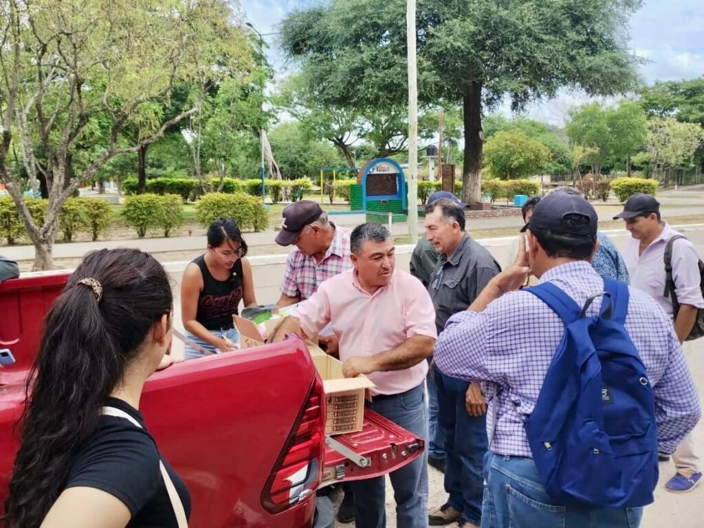 El gobierno de Chaco comenzó a entregar semillas y combustible a consorcios rurales