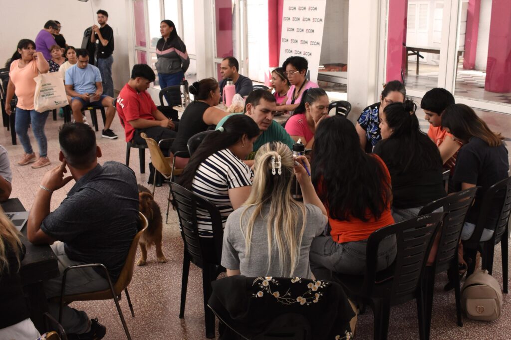 Gran concurrencia de vecinos de la ciudad de Resistencia en los operativos barriales para la inscripción al Subsidio Energético Nacional
