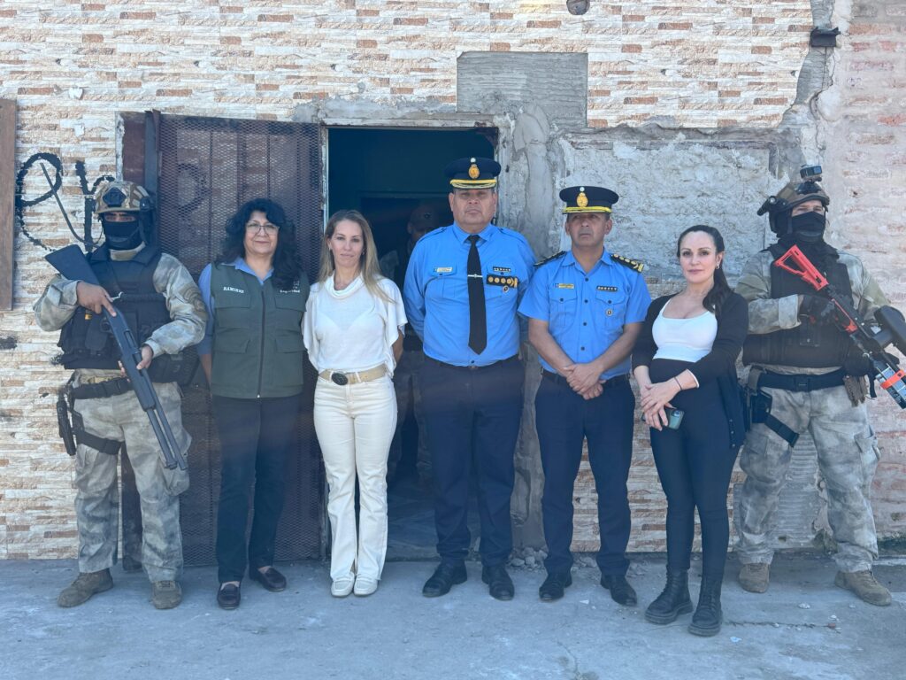 Policía de Chaco y PNA desbaratan 4 bunkers de drogas, uno de ellos fue otorgado por la justicia para el COE
