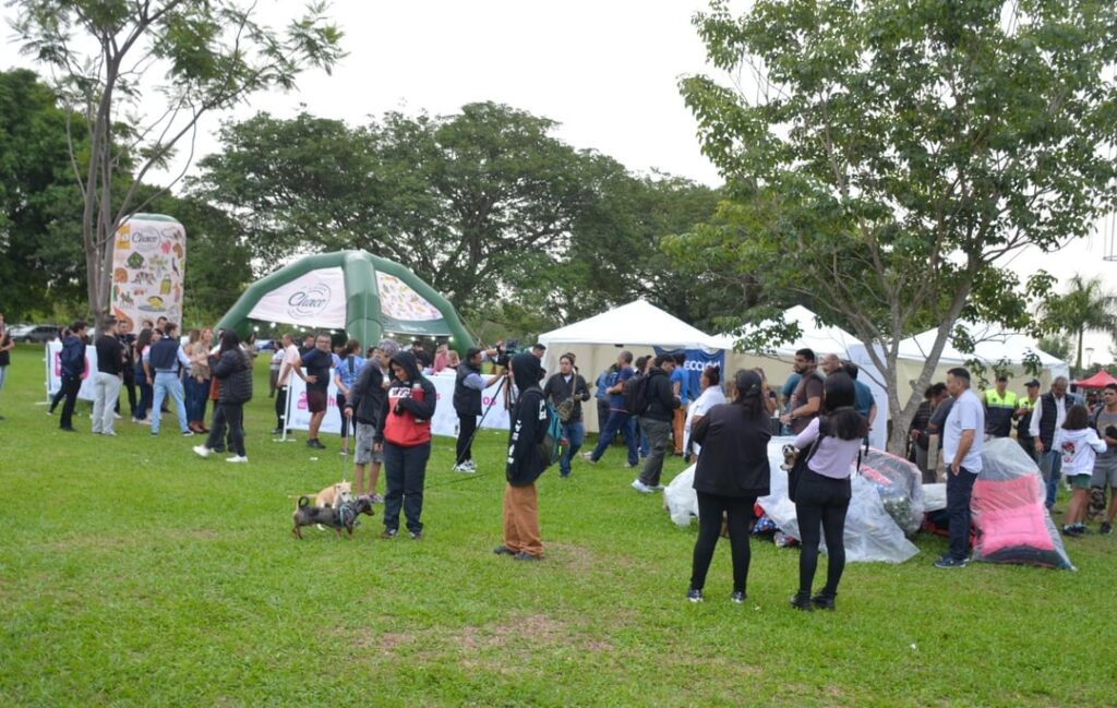 Exitoso primer operativo «Dejando Huellas» en el Parque de la Democracia de la ciudad de Resistencia
