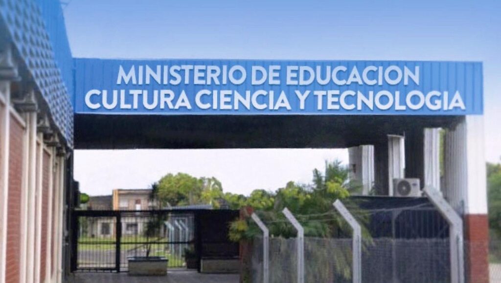 Educación de Chaco reitera que la jubilación de agentes administrativos y docentes apunta a la defensa de sus derechos laborales