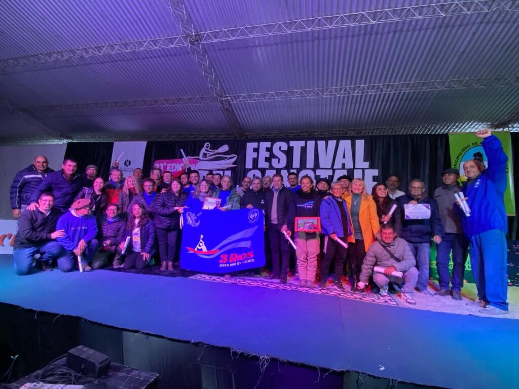 PRESIDENCIA ROCA| 33° Fiesta Provincial del Canotaje: Una Noche Inolvidable