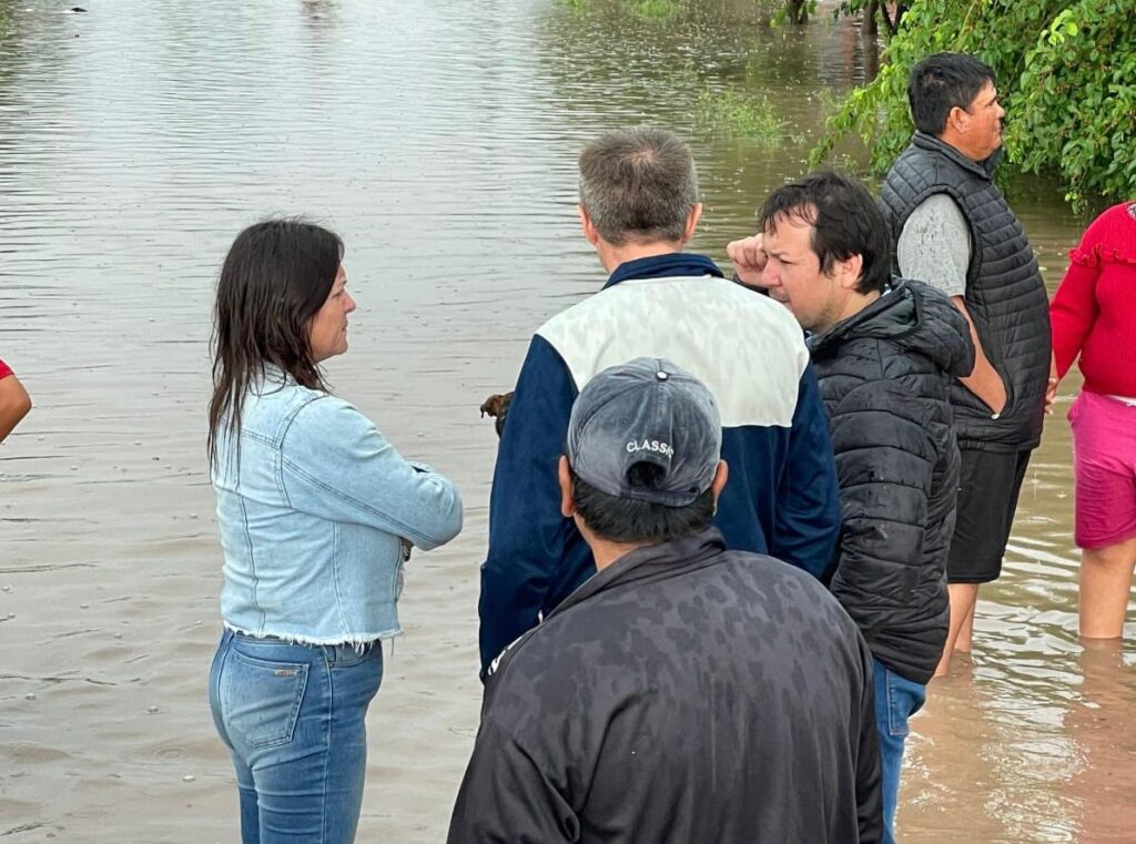 El Programa Ñachec Activa Asistencia Inmediata en Tres Isletas tras las Intensas Lluvias