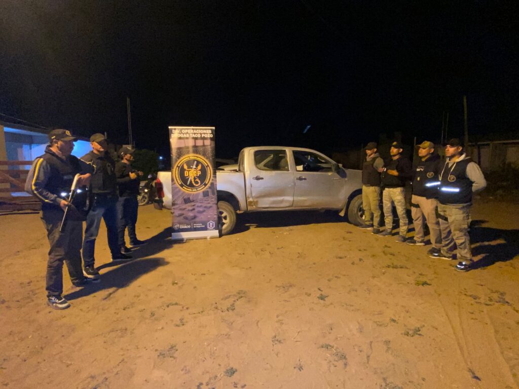 Secuestraron una Pick-Up con Pedido de Secuestro Activo en un Control Vehicular en Taco Pozo