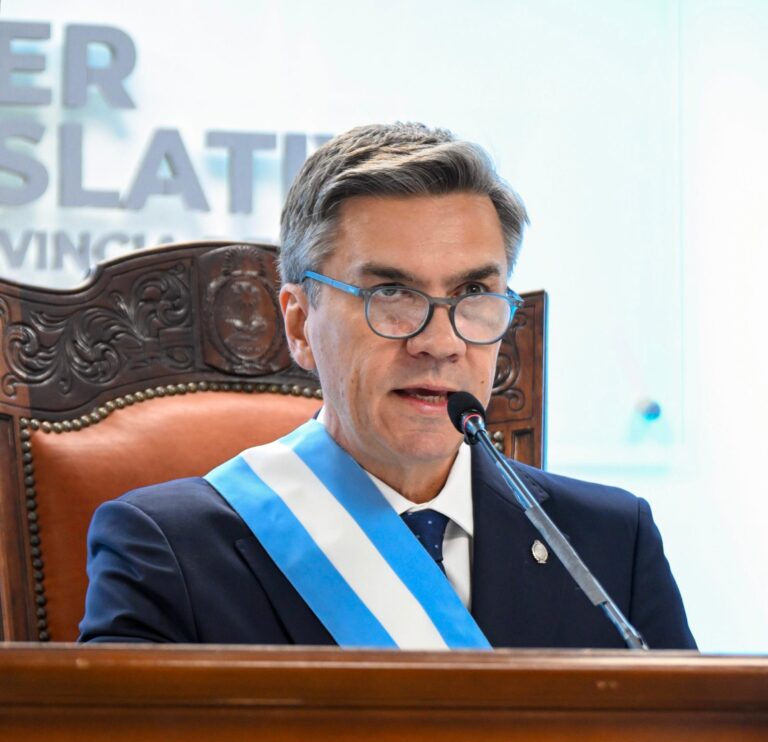Zdero Inauguró Sesiones Legislativas con Fuerte Énfasis en el Orden Fiscal y un Plan de Obras de $33 Mil Millones