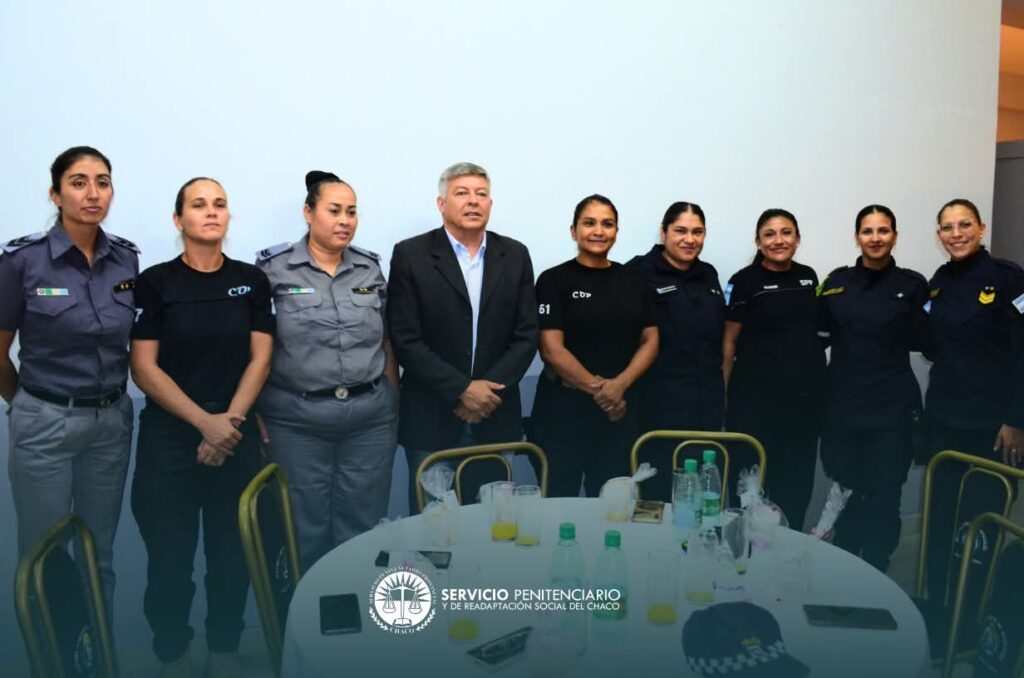Autoridades del Ejecutivo Provincial y Fuerzas de Seguridad del Chaco Rinden Homenaje a sus Mujeres en el Día Internacional