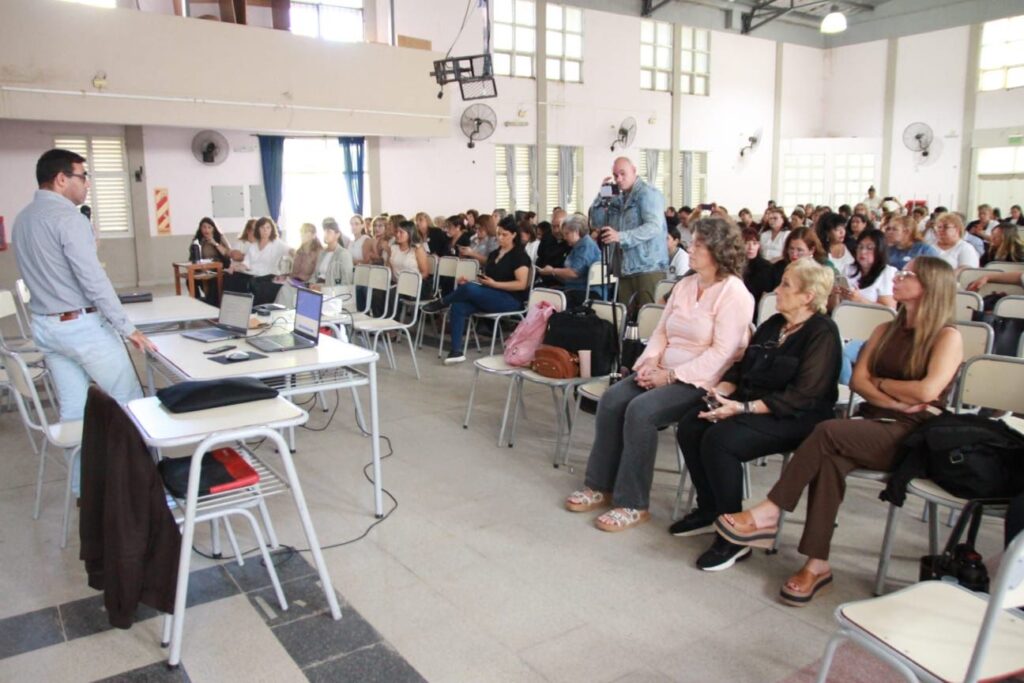 EDUCACIÓN DEL CHACO DEVUELVE RESULTADOS DEL CENSO LECTOR: Presentan Datos Clave y Lanzan el «Visor Educativo» para Mejorar la Comprensión en Alumnos de 2° y 3° Grado