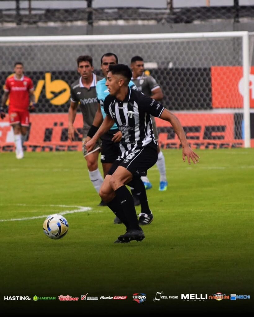 Chaco For Ever rescató un punto de oro en su visita a Caseros