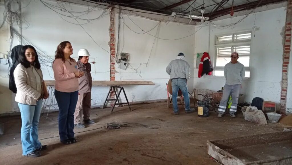 Infraestructura escolar: avanzan las obras de refacción en la E.E.T. N° 39 de Puerto Tirol