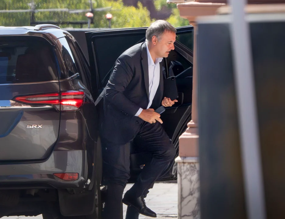 Caso Adorni: el contratista de la casa del country dijo que recibió US$ 245 mil en concepto de refacciones