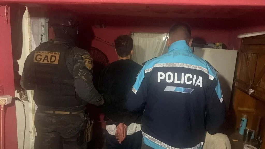 Detuvieron al delincuente que le robó a un nene de 12 años cuando iba a la escuela en La Plata
