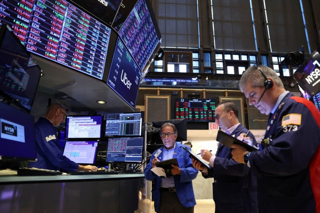 Nueva suba de acciones argentinas en Wall Street y baja del riesgo país
