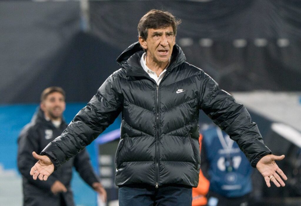 Racing despidió a Gustavo Costas como entrenador del primer equipo