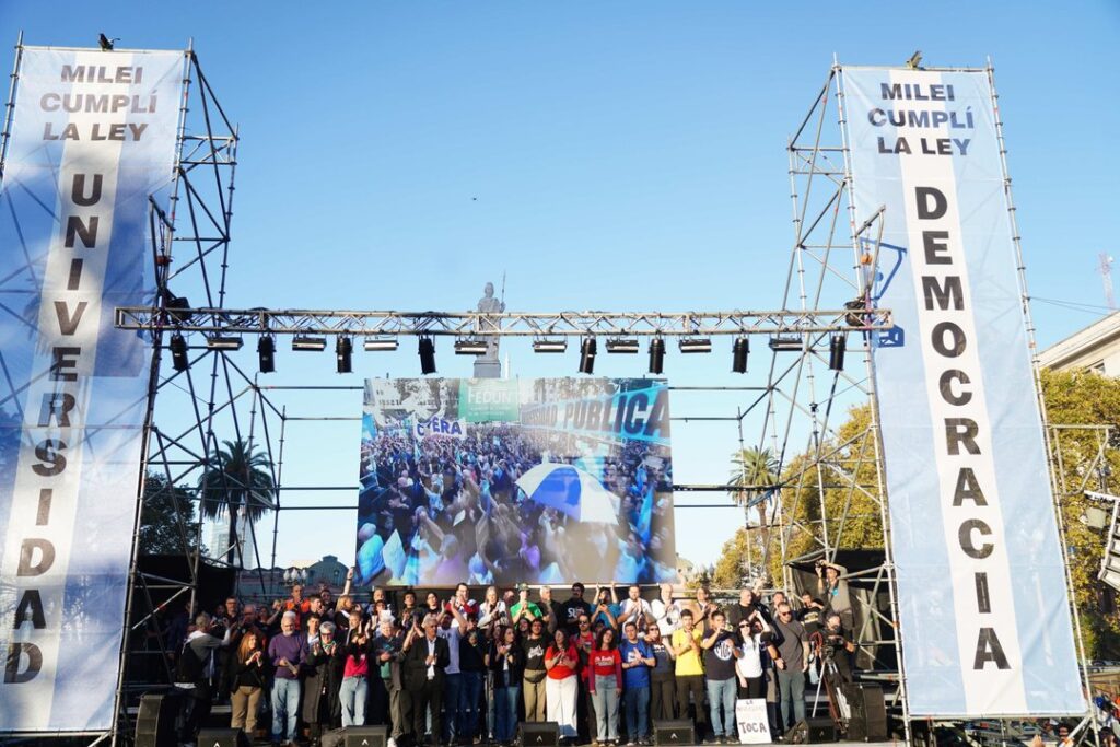Nuevas clases públicas para exigir la implementación de la Ley de Financiamiento Universitario