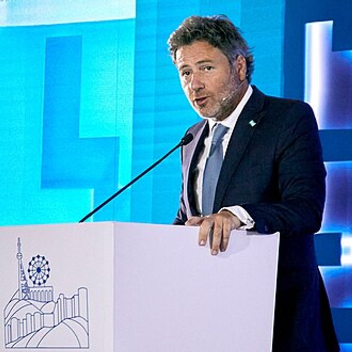 El Gobierno aceptó las renuncias de dos juezas, un fiscal y una defensora pública federal