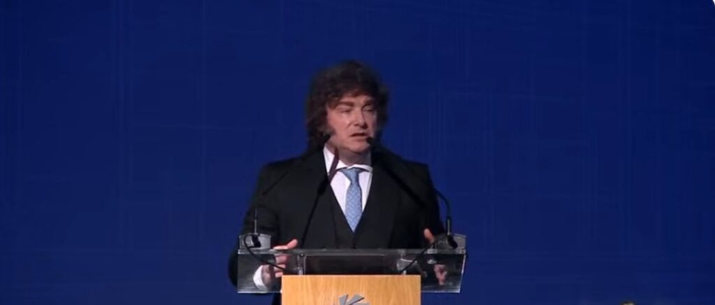Milei afirma que se eliminó el 95% del cepo y que seguirá apretando la política monetaria contra la inflación