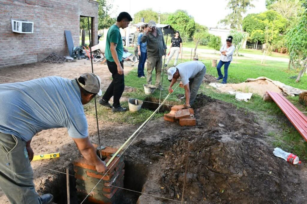 Laguna Blanca: Con fondos propios y mano de obra local, la gestión de Claudia Panzardi impulsa obras históricas
