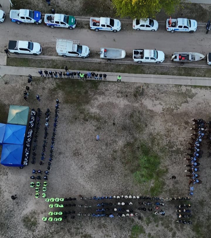 Búsqueda de Axel González: megaoperativo con drones, canes y buzos en Fontana
