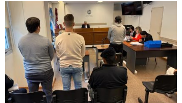 Fue testigo en un delito de homicidio y abuso sexual y terminó detenida por falsa declaración