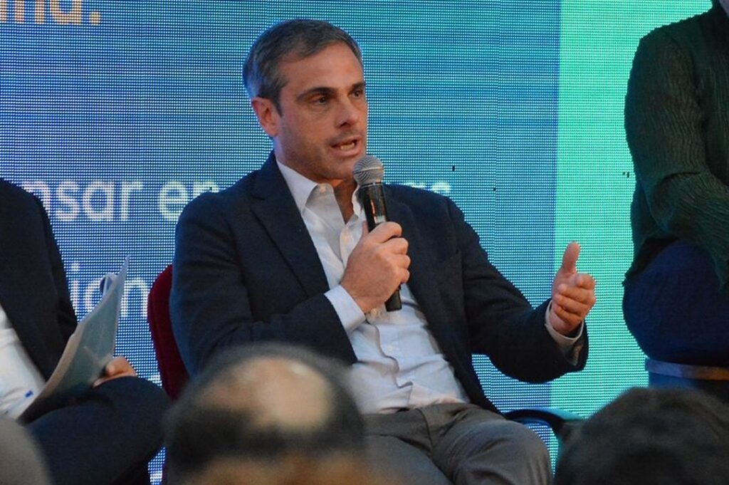 Guillermo Michel advirtió sobre el costo fiscal del RIGI y cuestionó beneficios para inversiones ya anunciadas
