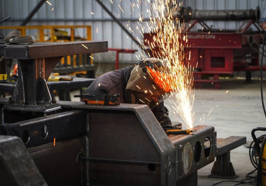 La industria anticipa otro retroceso en mayo: habría sido del 5% y agudiza la situación del sector