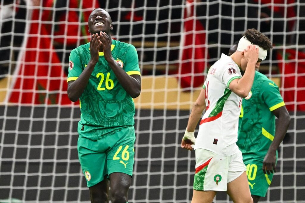Crisis interna en Senegal: premios impagos, malestar por el hotel y un DT sin contrato