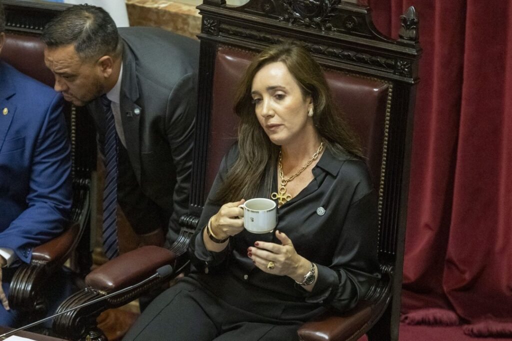 En Rosario, Villarruel cargó contra el Gobierno y habló sobre Adorni: “No hay nadie más peleado con los valores de Belgrano que él»