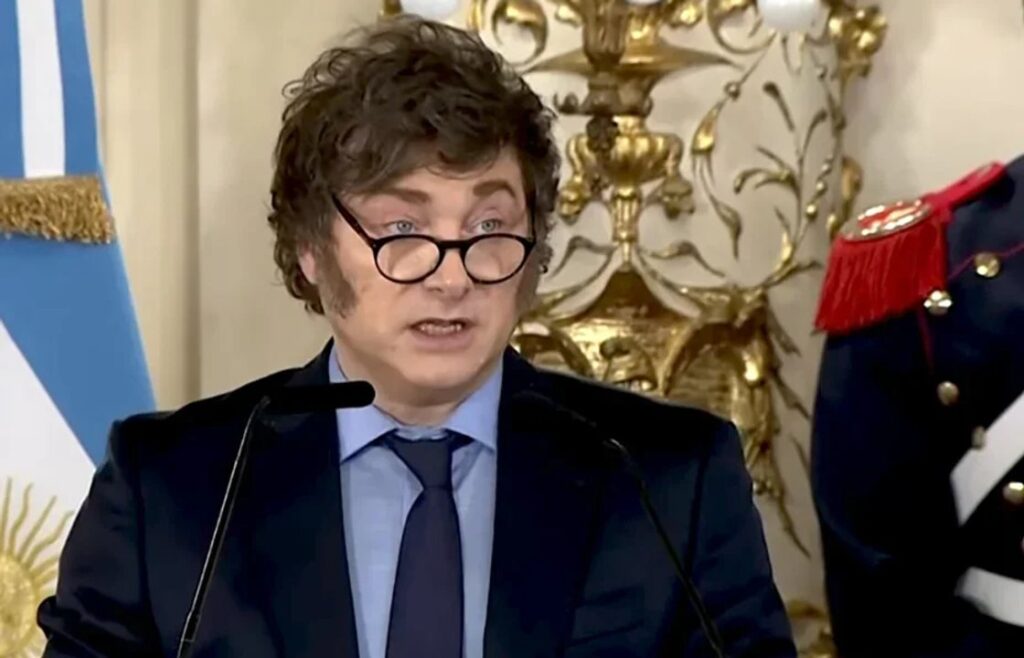 Milei presentará en sociedad a Ravier en la Fundación Faro