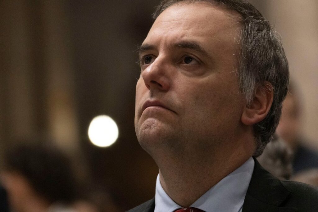 Renunció Manuel Adorni a la Jefatura de Gabinete en medio de la investigación de su patrimonio