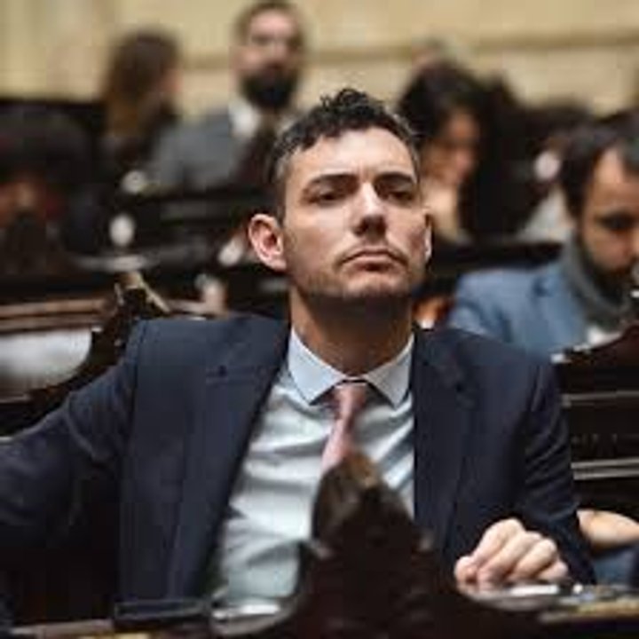 Damián Arabia minimizó las diferencias de Patricia Bullrich con el Gobierno