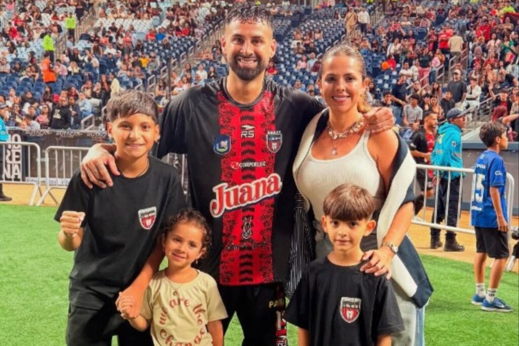 Quién es Lucas Trejo, el futbolista argentino que busca a su familia desaparecida tras el terremoto en Venezuela
