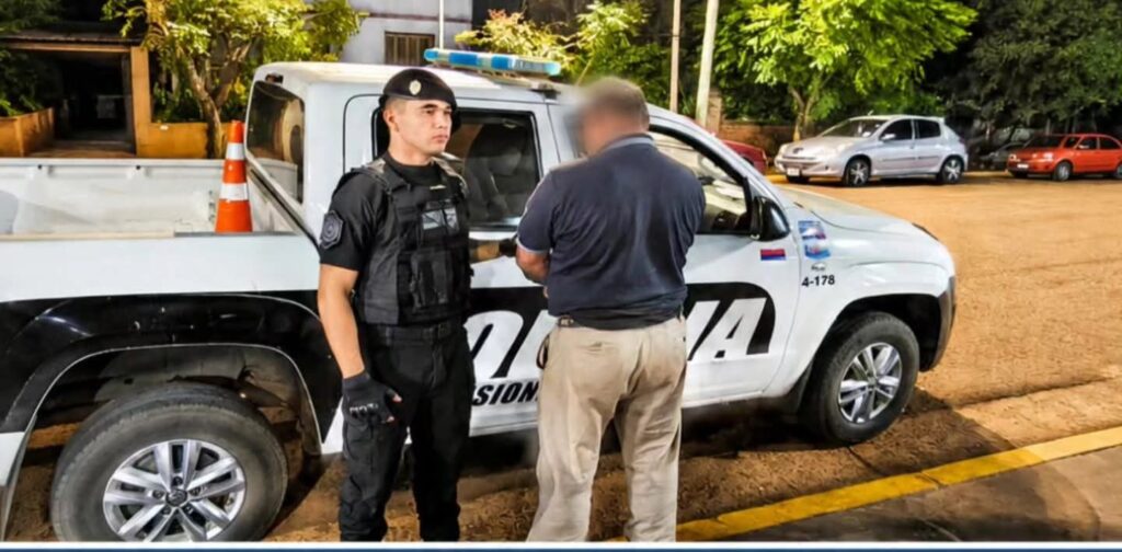 Casi explotó el alcoholímetro: manejaba con 3,42 de alcohol en sangre y terminó detenido en Apóstoles, Misiones