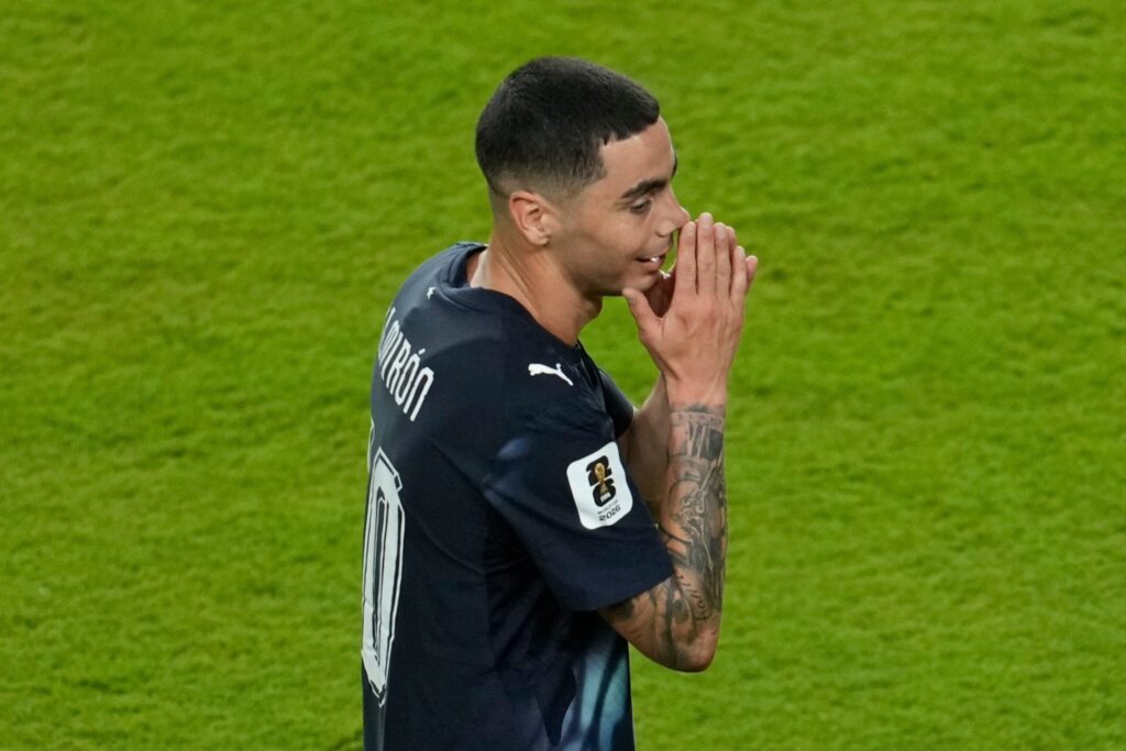 Mundial 2026: el paraguayo Miguel Almirón es el primer expulsado a raíz de la “ley Prestianni”