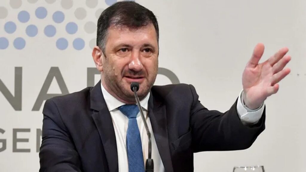 El ex senador Kueider fue condenado a dos años de prisión en suspenso en Paraguay