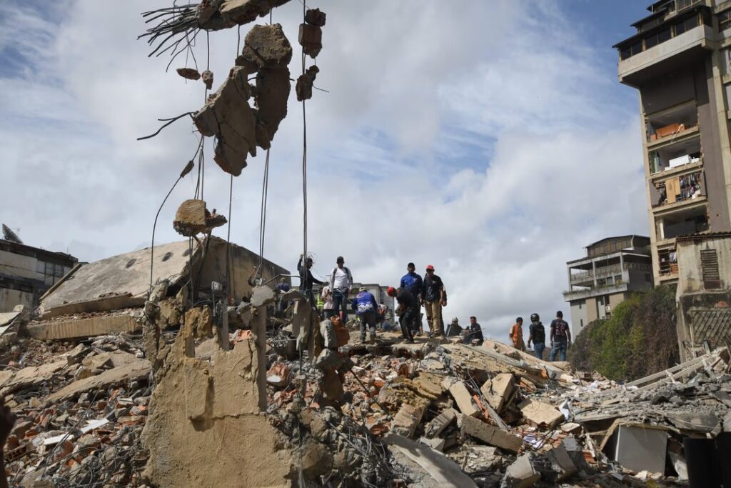 Aumenta a 3.685 la cifra de muertos por los terremotos en Venezuela
