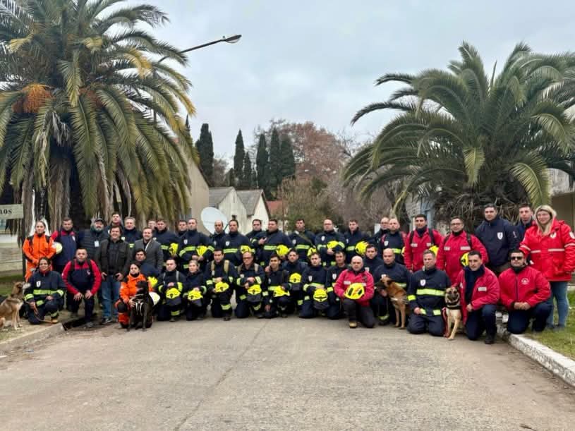 Solidaridad sin fronteras: La Brigada Santafesina USAR ARG-15 partió en misión humanitaria a Venezuela