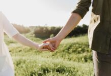 ¿Un país sin hijos?: La urgente conversación con las nuevas generaciones