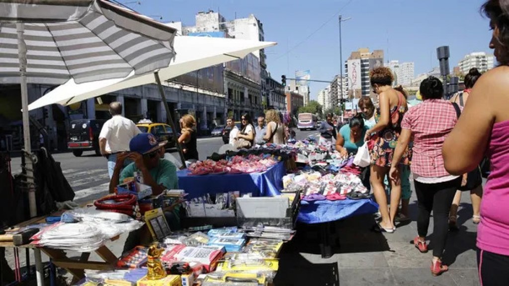 Crece el contrabando y ya alcanza el 5% del PIB de Argentina: cuáles son los productos que más se comercializan