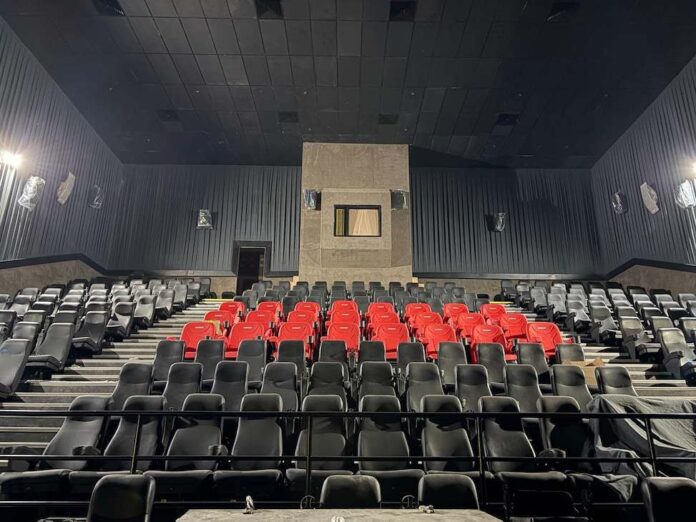 Un nuevo cine transforma el entretenimiento en el sur porteño